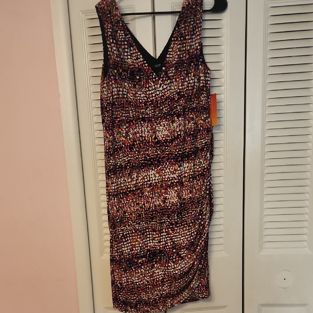 Brand New W/Tags Alfani Multicolored Sleeveless V-Neck Bodycon Mini Dress